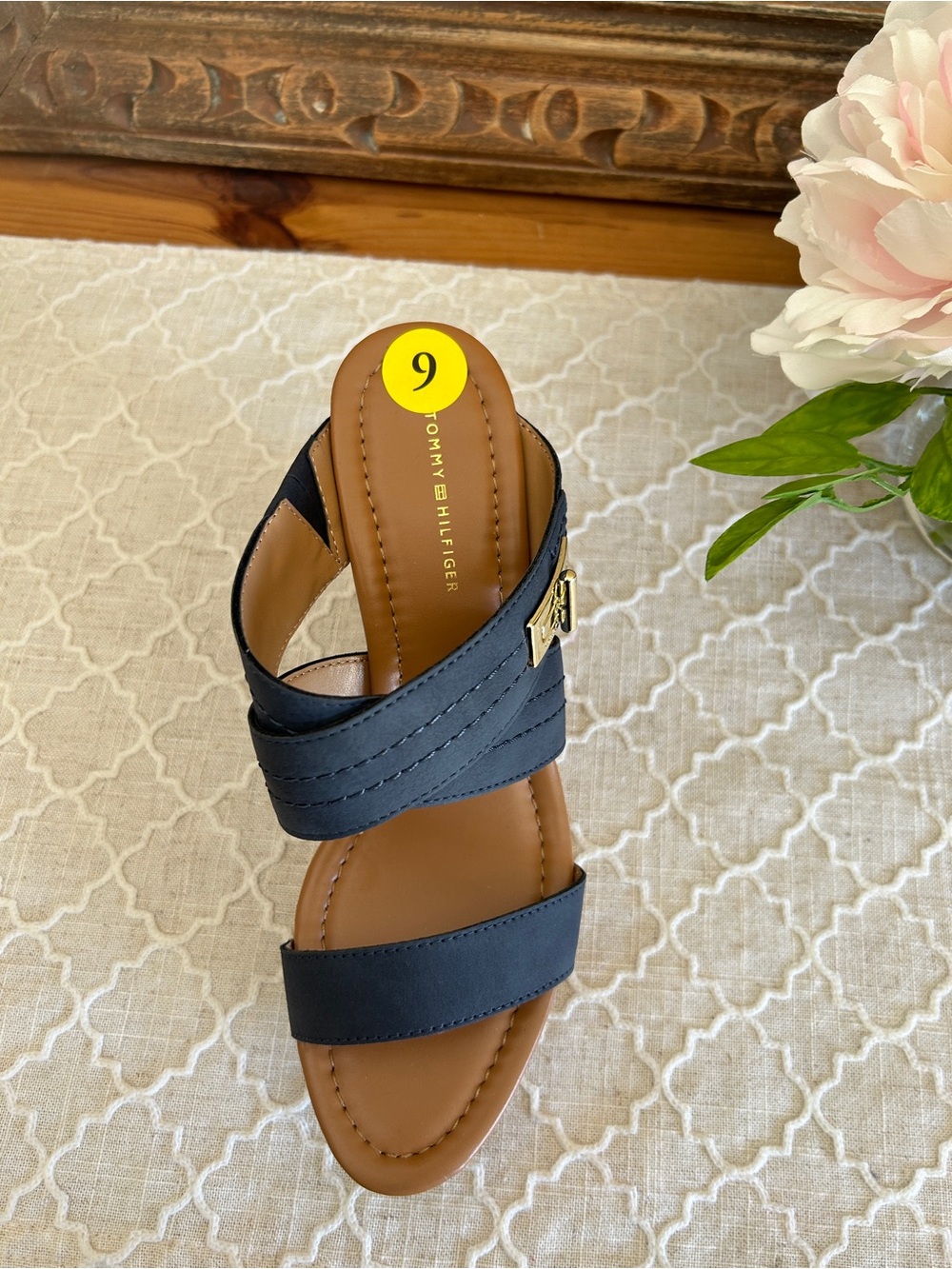 Tommy Hilfiger Navy Cork Wedge Sandals with Gold Buckle, Brand new in box, sz 9 - Picture 9 of 13
